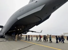 Hunderte aus Alaskas von Ex-Taifun verwüsteten Dörfern ausgeflogen